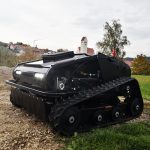 Газонокосилка с дистанционным управлением Black Shark 800